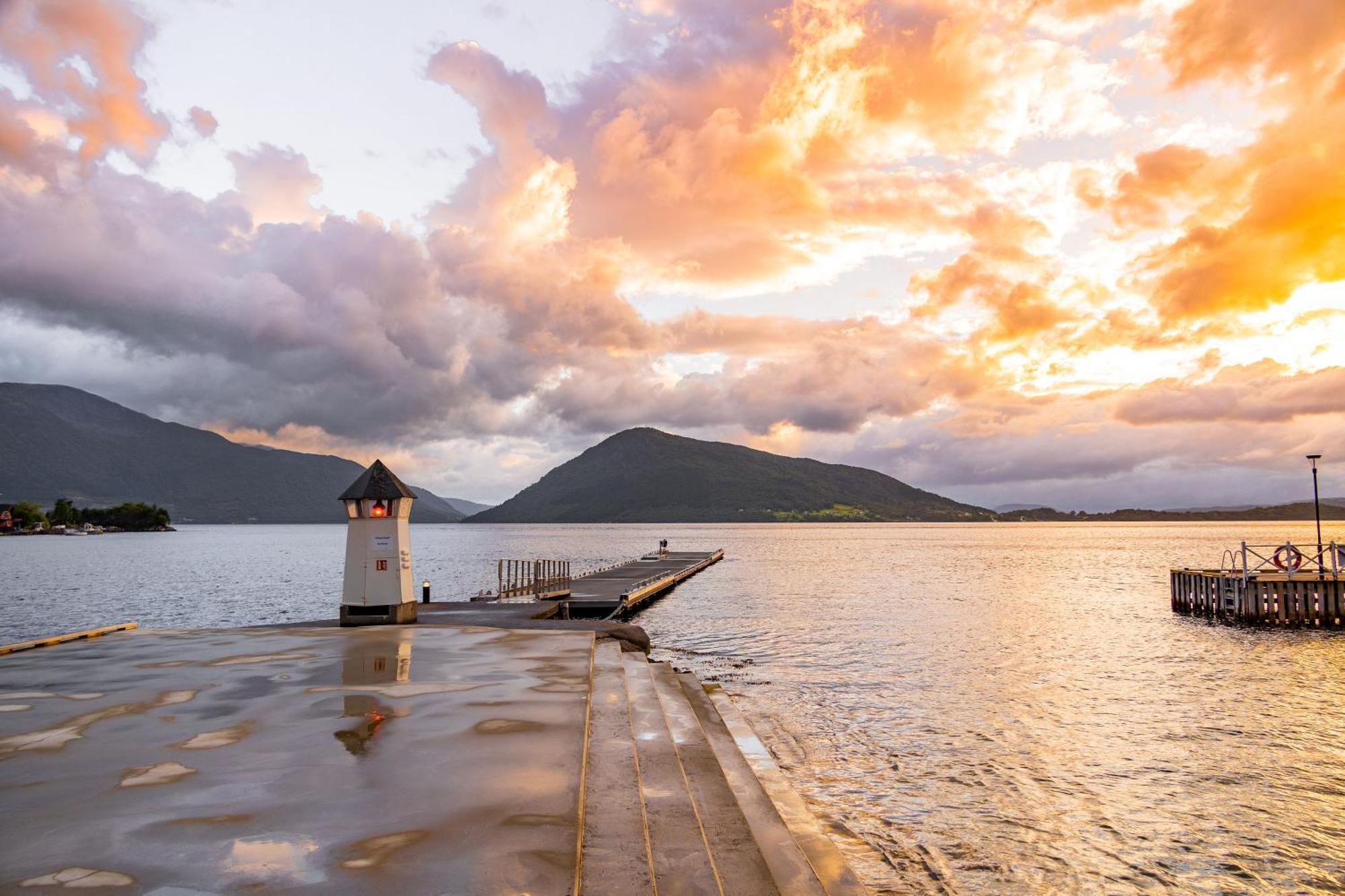 Rosendal Fjordhotel Екстериор снимка