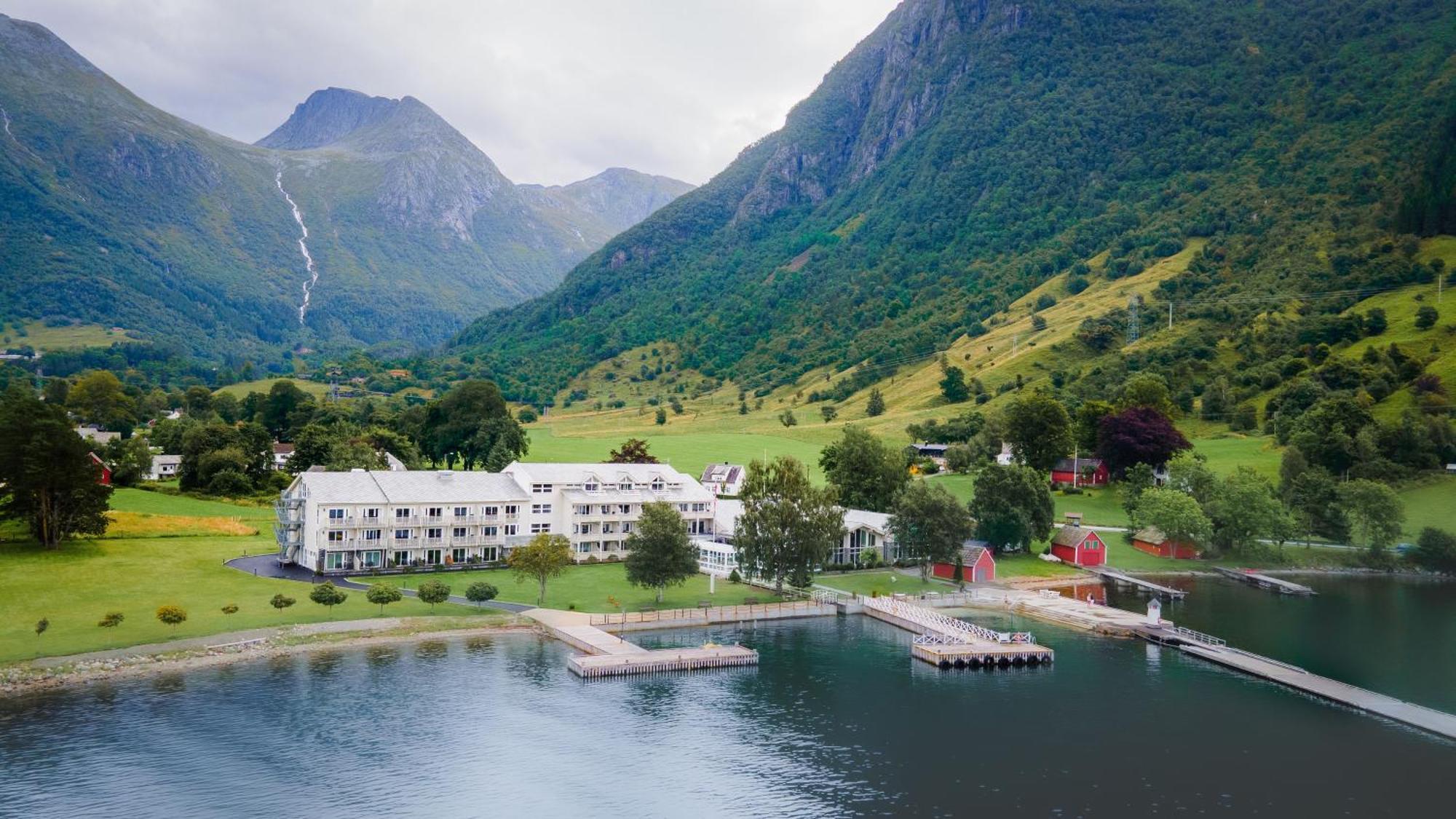 Rosendal Fjordhotel Екстериор снимка